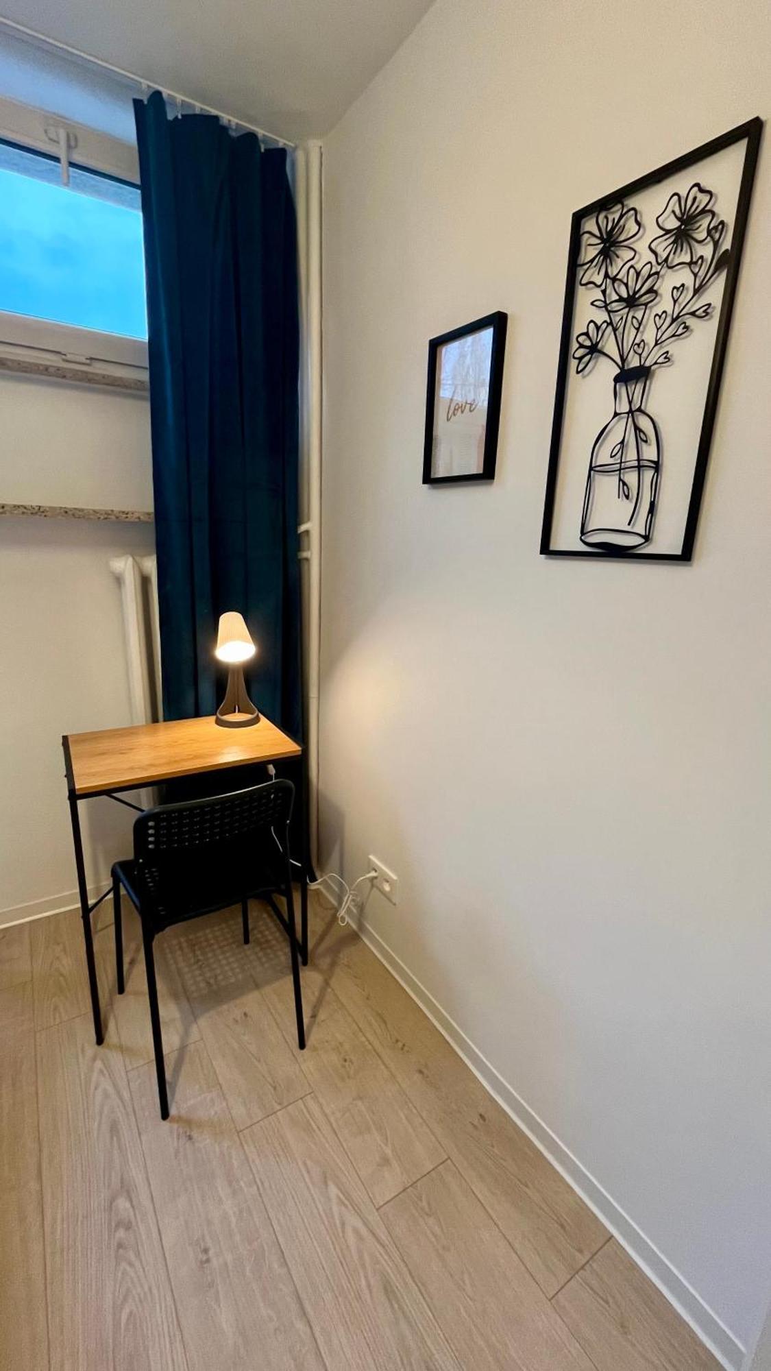 Rooms In Warsaw - G5 Bagian luar foto