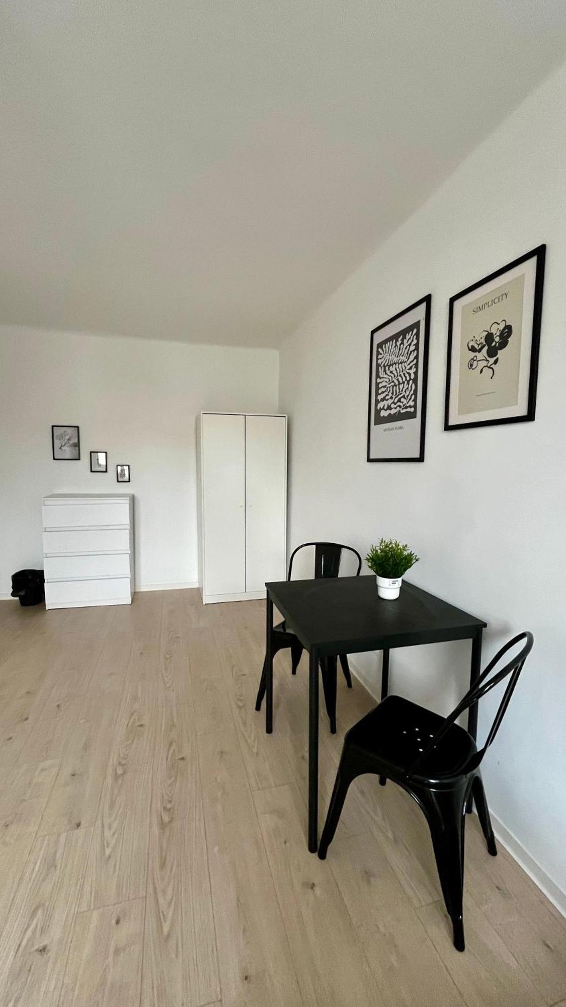 Rooms In Warsaw - G5 Bagian luar foto